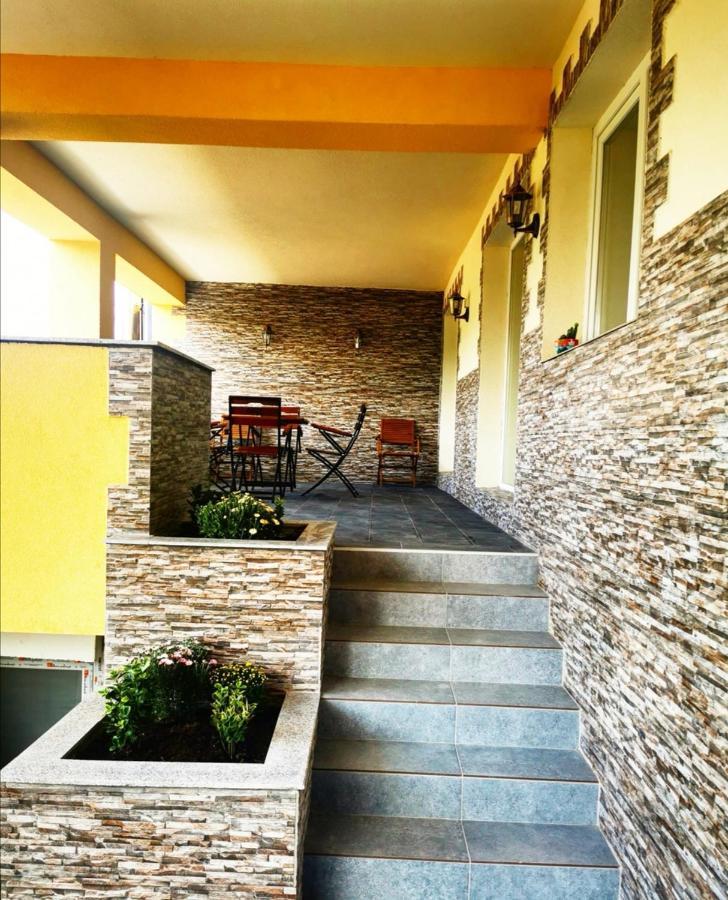 Teşila Doftana Apartaments מראה חיצוני תמונה