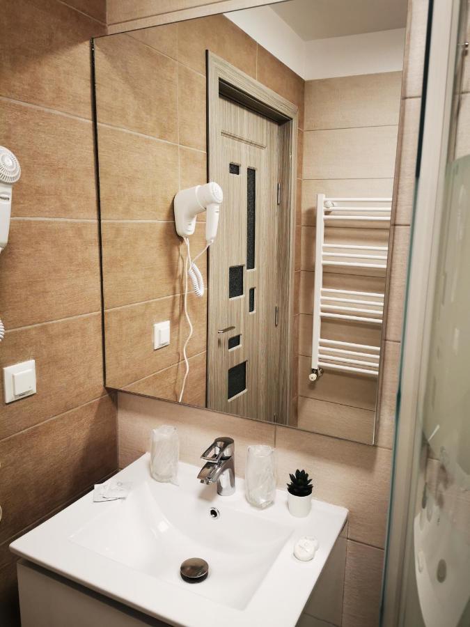 Teşila Doftana Apartaments מראה חיצוני תמונה