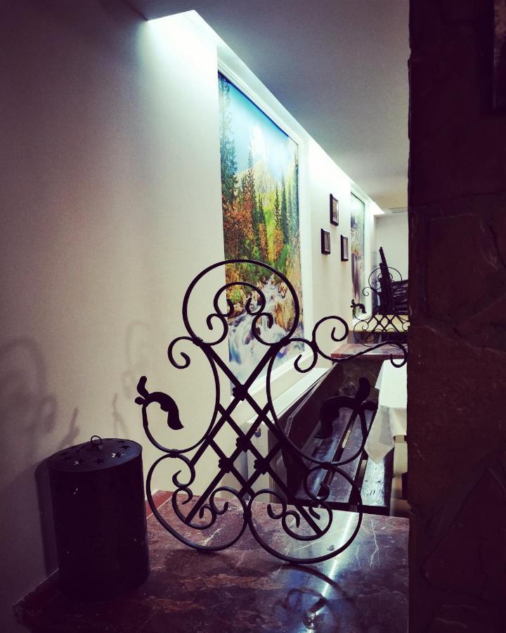 Teşila Doftana Apartaments מראה חיצוני תמונה