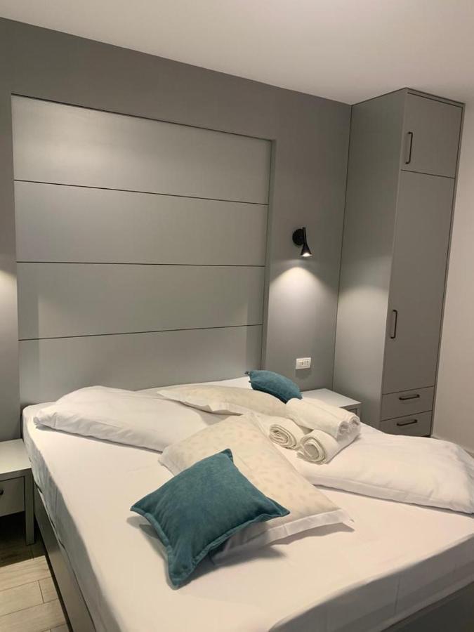 Teşila Doftana Apartaments מראה חיצוני תמונה