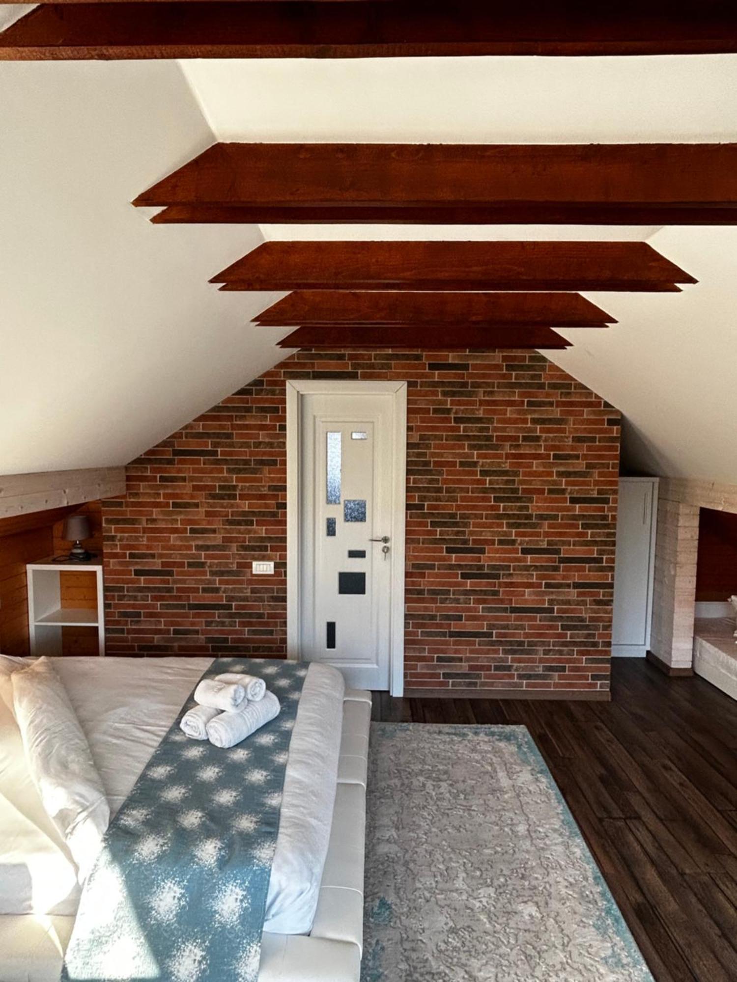 Teşila Doftana Apartaments מראה חיצוני תמונה